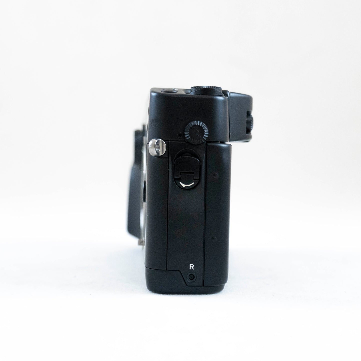 Pre-Owned Contax G2 28-45-90mm Kit Black
