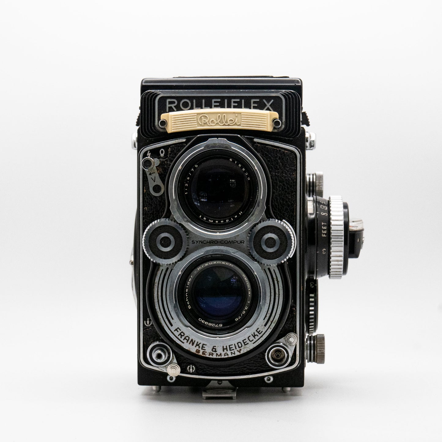Pre-Owned Rolleiflex TLR with Schneider 75mm f/3.5 Lens #2200548