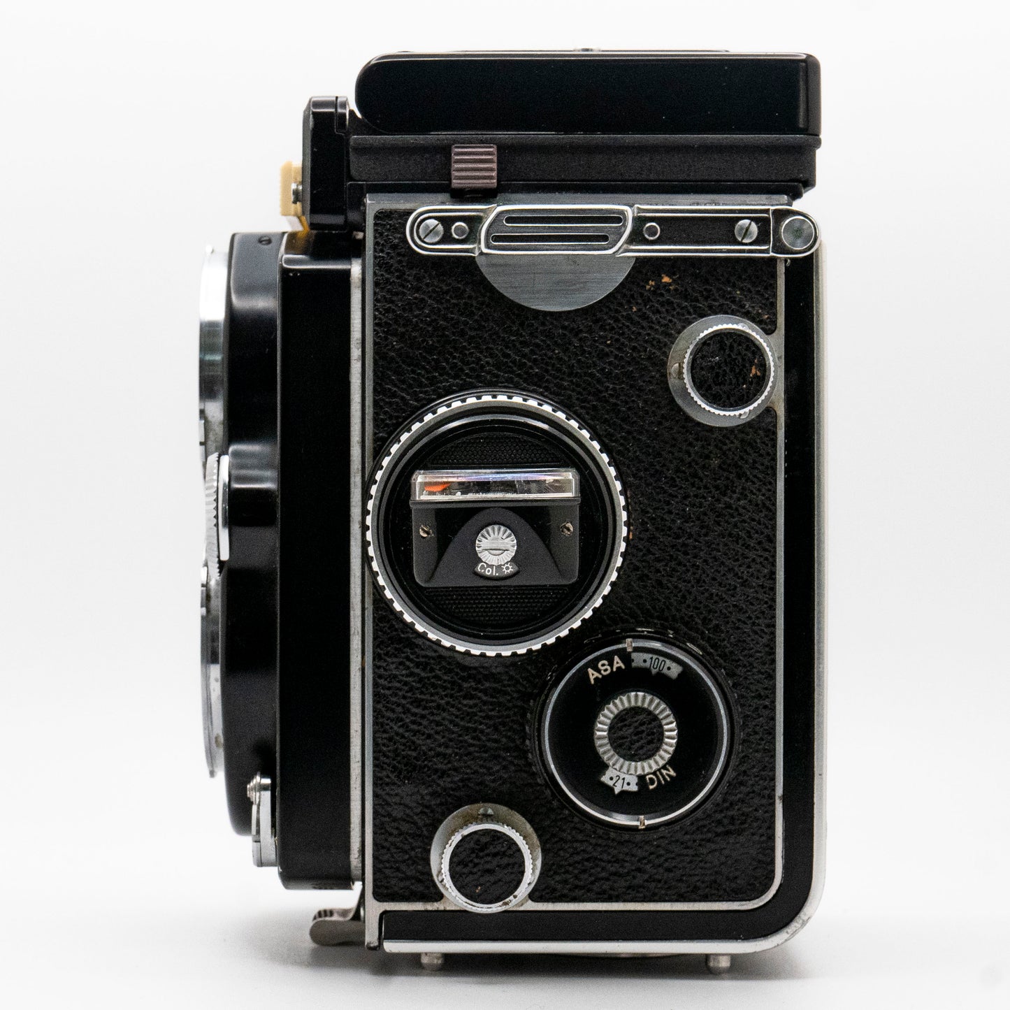 Pre-Owned Rolleiflex TLR with Schneider 75mm f/3.5 Lens #2200548
