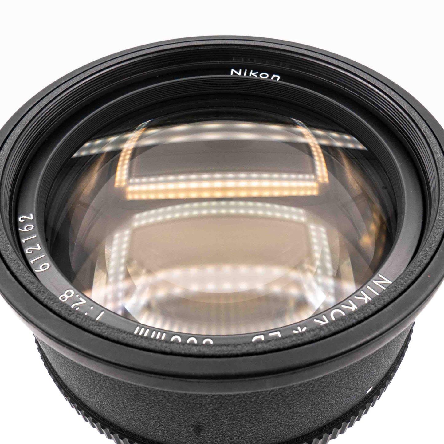 Pre-Owned Nikon ED 300 f2.8 Telephoto Lens #612162