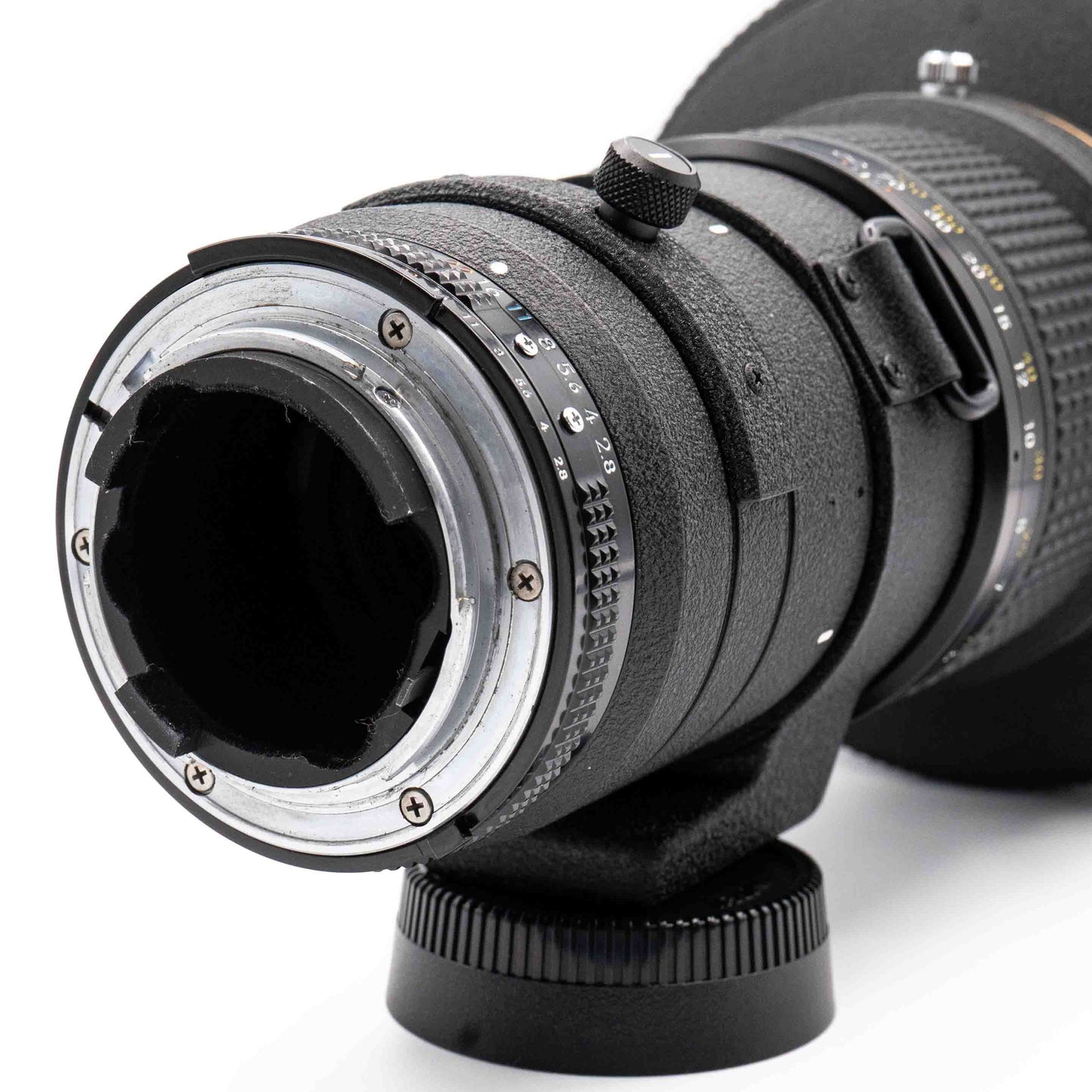 Pre-Owned Nikon ED 300 f2.8 Telephoto Lens #612162