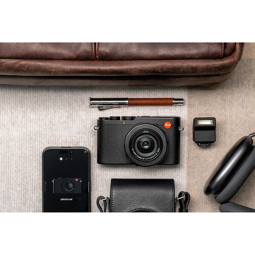Leica D-Lux 8 Compact Camera