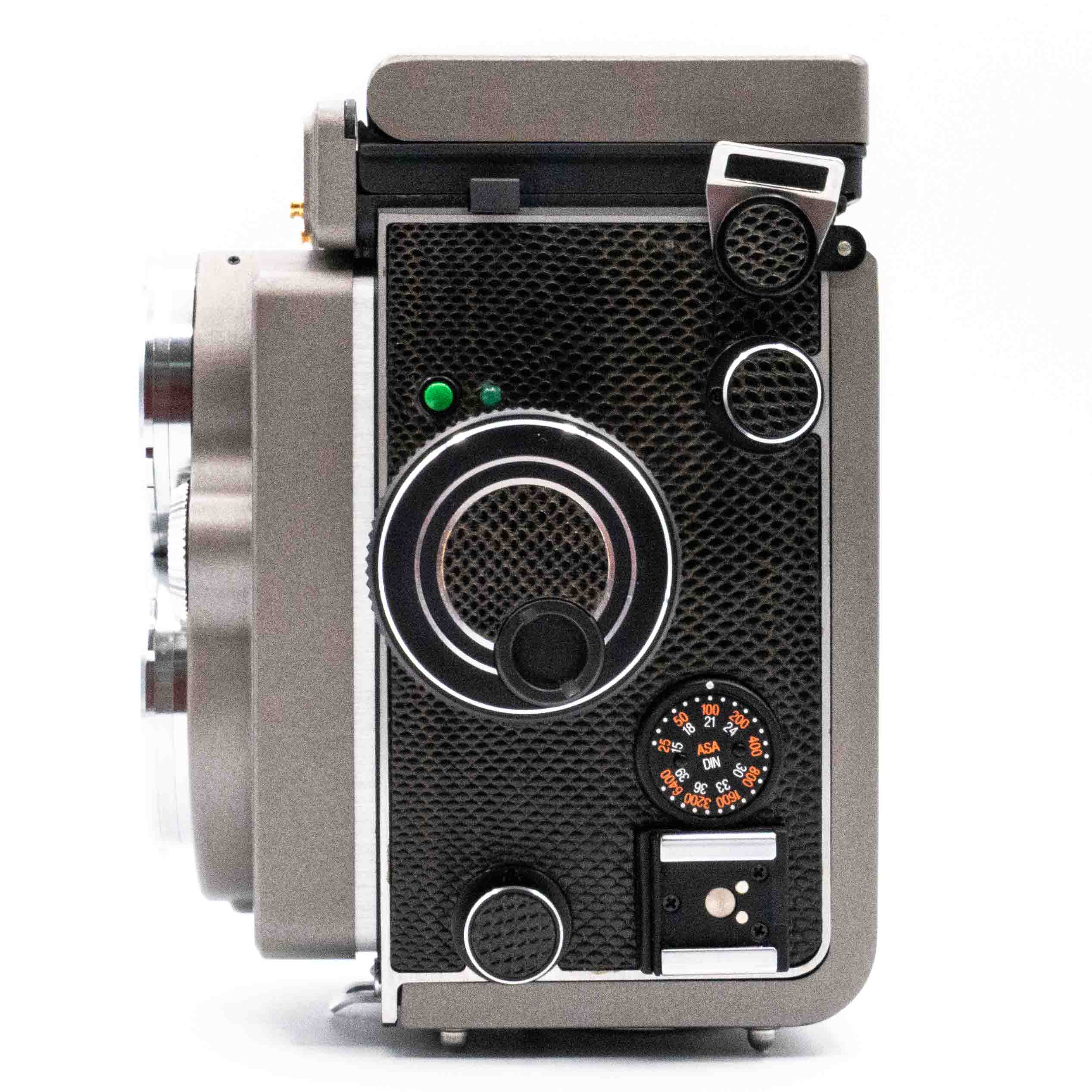 フィルムカメラ Rolleikess GERMANY Crystal Glass Replica of the Rolleiflex 2.8 Camera - Getty